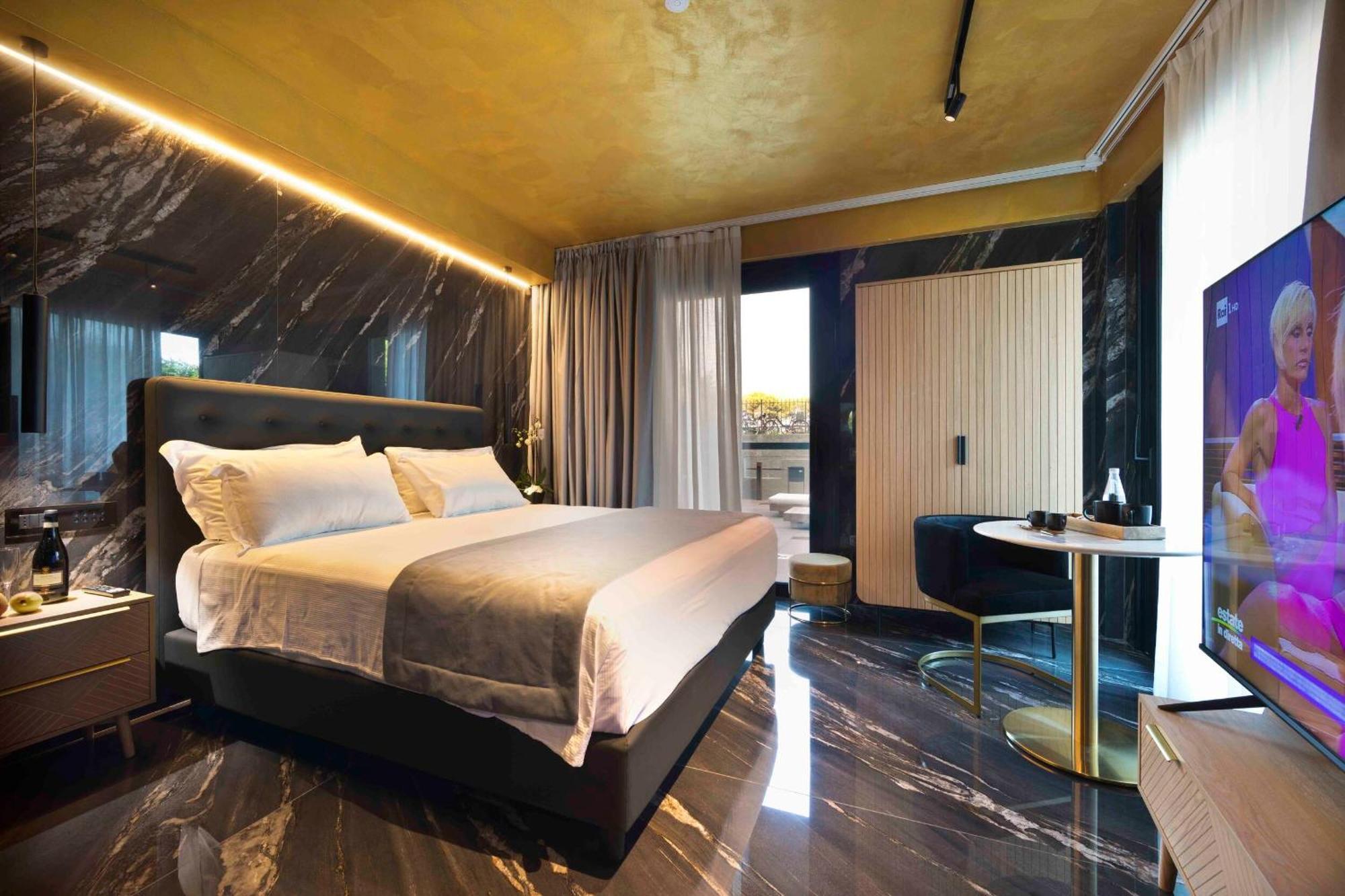 Boutique Hotel Сирмионе Екстериор снимка