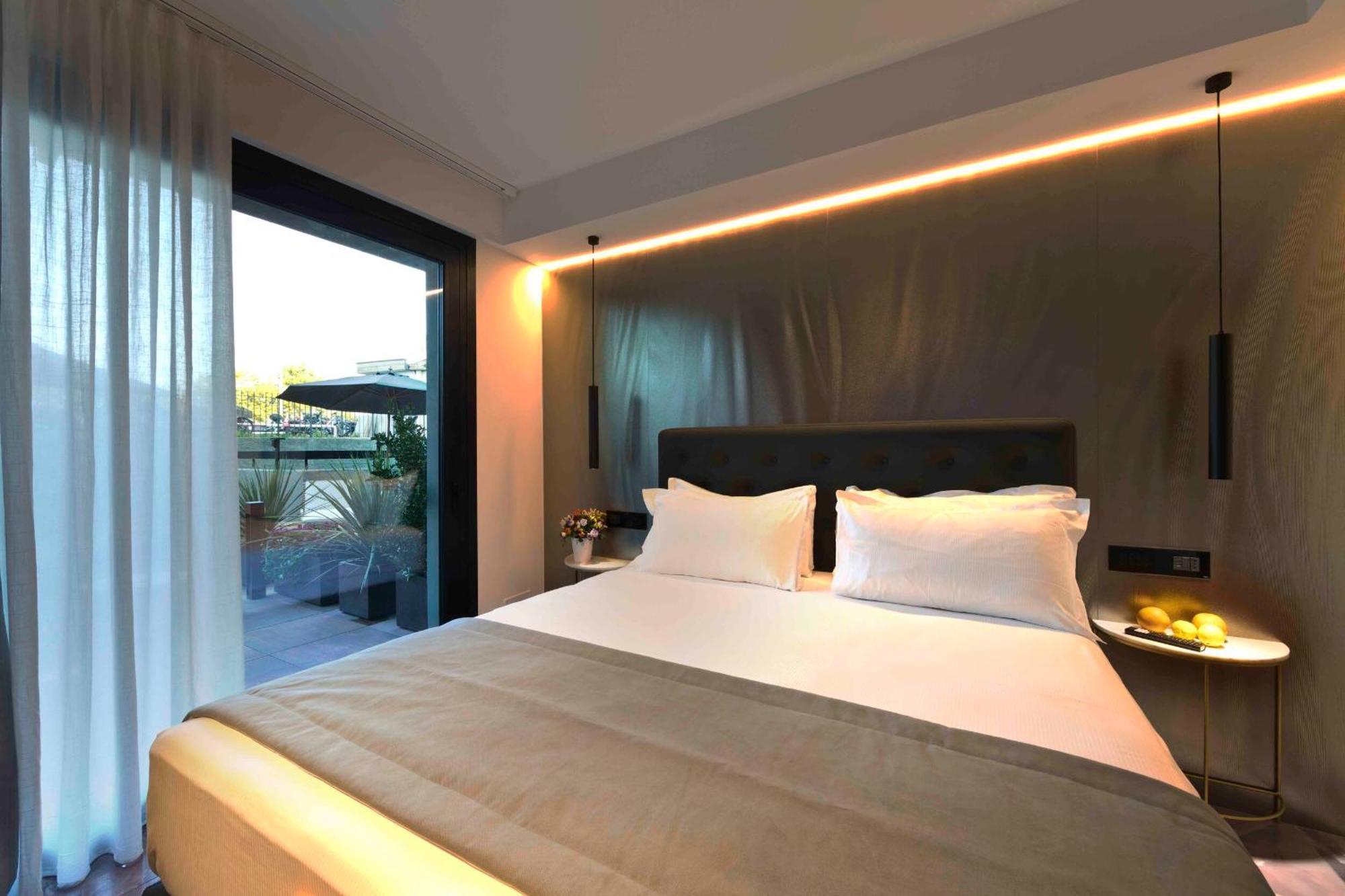 Boutique Hotel Сирмионе Екстериор снимка